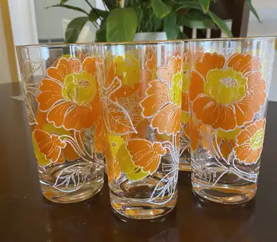 Vintage 1960s 8-Piece Glassware, View more