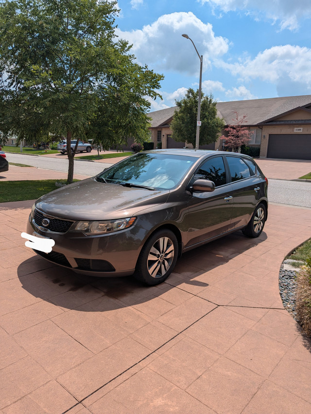 2013 Kia Forte EX Hatchback in Cars & Trucks in Windsor Region