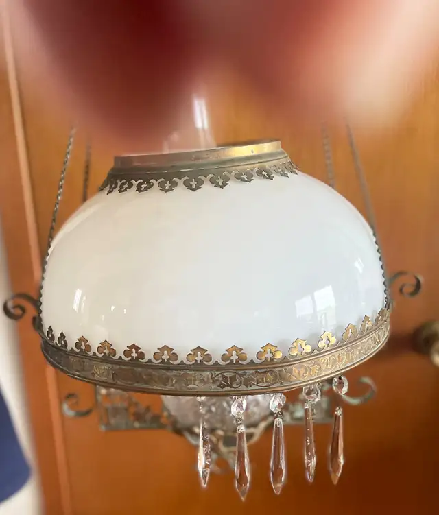 Victorian Parlour Hanging Oil Lamp, late 1800’s in Arts & Collectibles in St. Catharines - Image 5