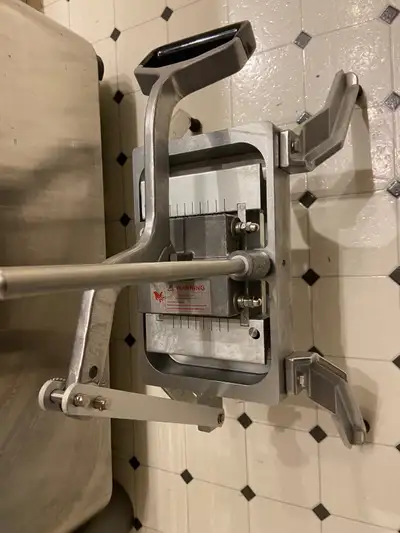 Get ready for holiday parties and New Year’s Parties! Less than a year old. Used twice at home. Cuts...