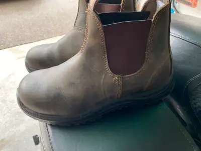 Bludstone Boots BRAND NEW, View more
