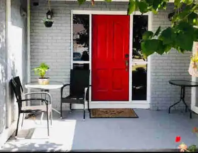 BRIGHT FURNISHED HOUSE IN ABERDEEN NEAR TRU, YARD & RIVER VIEW