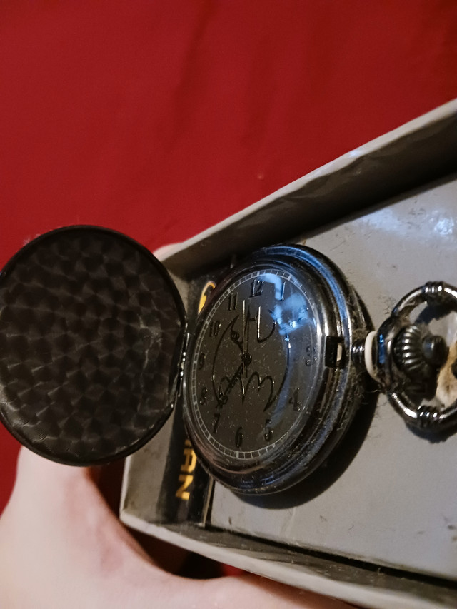 Unopened Batman Pocket Watch  in Jewellery & Watches in City of Halifax - Image 2