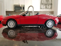 1:18 Diecast Maisto 1995 Alfa Romeo Spider Red No Box