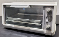 Four grille-pain Toaster oven Black & Decker