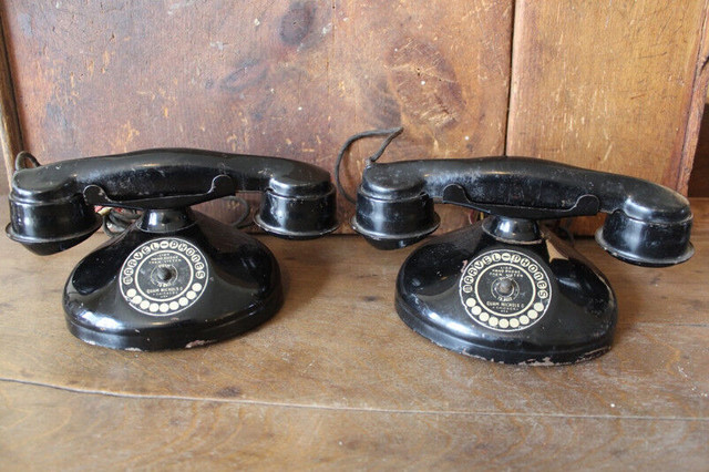 1930's Marvel Electric Toy Telephone Set in Arts & Collectibles in London