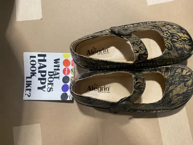 NEW Alegria shoes 