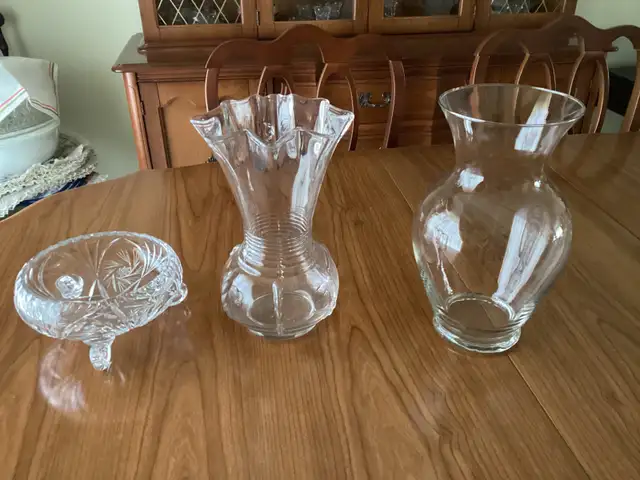 CRYSTAL VASES, PITCHER GLASS VASES DISH. 593 in Home Décor & Accents in Calgary - Image 7