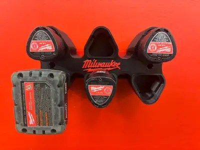 Milwaukee M12 Battery Wall Mount 4/6 Batteries Optional Packout, View more