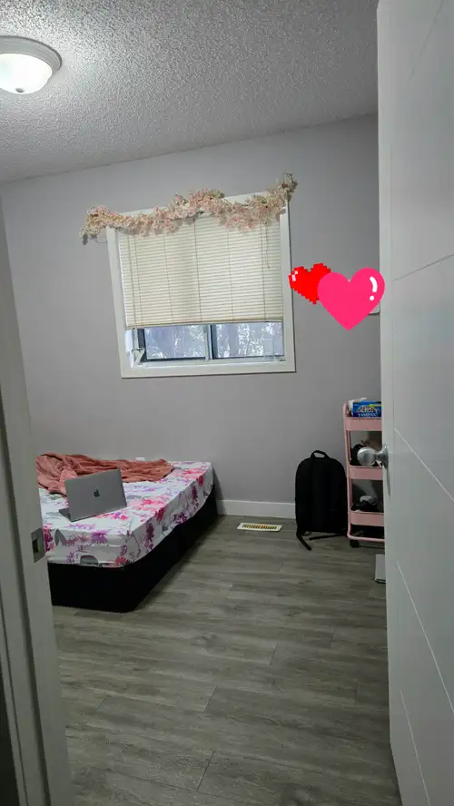 Looking for a female student or working professional to rent out my room! From May 1st til the end o...