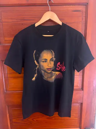 Sade T -shirt XS, View more