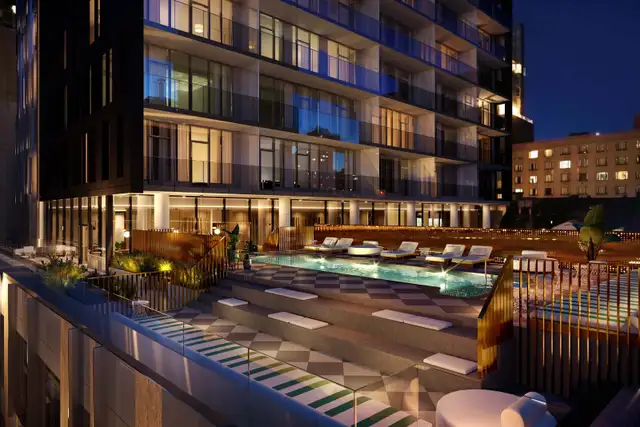 Luxury 1BR Condo Downtown Montreal (Furnished, Gym, Pool, 15min