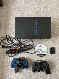 PlayStation 2 Console - 2 controllers, memory card, GT 4