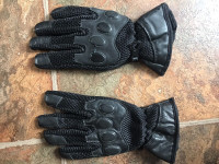 Women’s motorcycle gloves