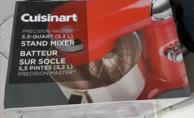 Cuisinart Stand Mixer 5.2L (RED) in Processors, Blenders & Juicers in City of Toronto - Image 2