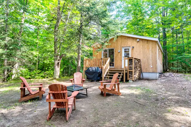 Chalets tout équipés en nature — près de Montréal - chien permis in Quebec in Canada - Image 5