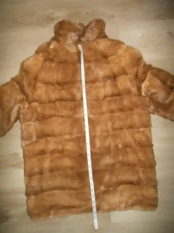 Mink Fur coat in Women's - Tops & Outerwear in City of Montréal - Image 6