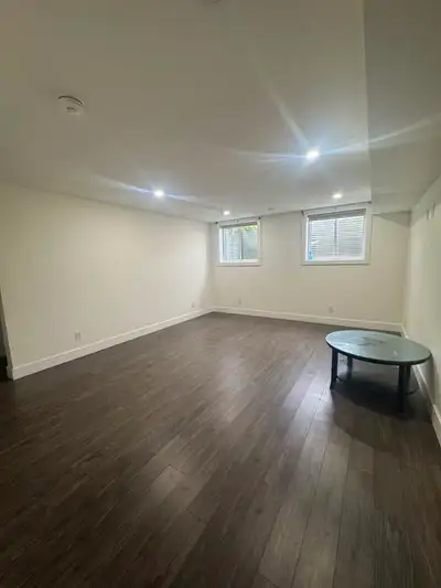 Room available for girl.