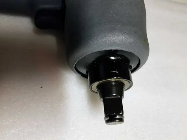 AIR IMPACT WRENCH in Power Tools in Markham / York Region - Image 4
