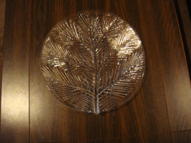 Crystal Cake Plate in Kitchen & Dining Wares in Edmonton