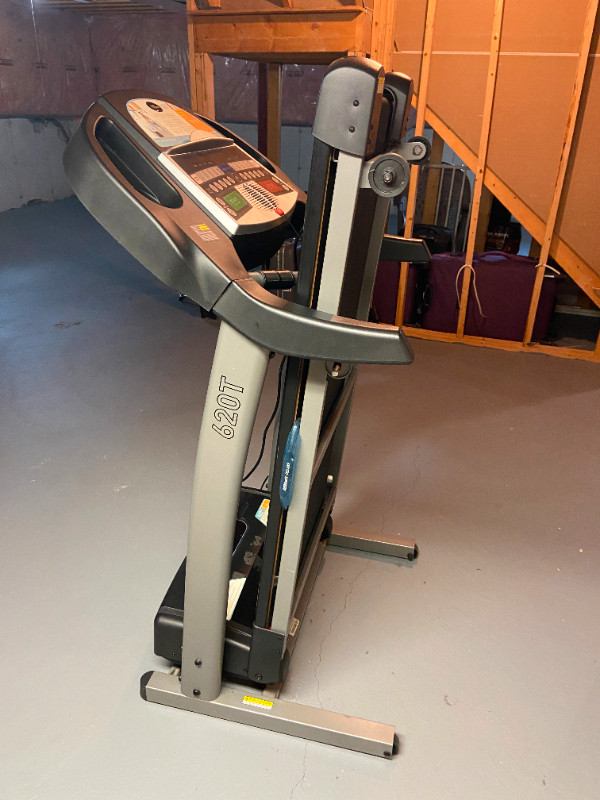Treadmill (Tempo Fitness T620) for sale, $300 in Exercise Equipment in Mississauga / Peel Region - Image 2
