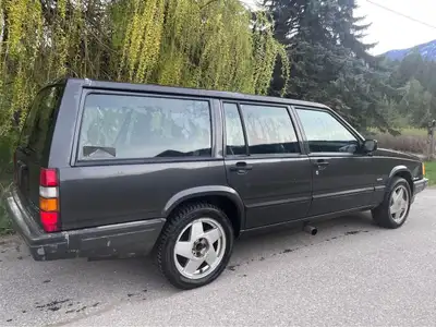 Very nice turbo wagon Needs some stuff Not so bad Nelson