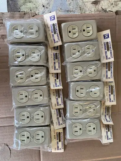 surface mount receptacles, View more