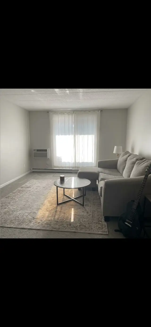 Sublet, 1 Bedroom, May 1st