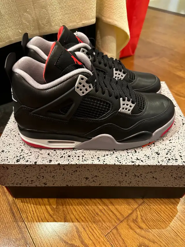 Jordan 4 “Bred Reimagined” / Size 9.5 DS in Men's Shoes in City of Toronto - Image 5