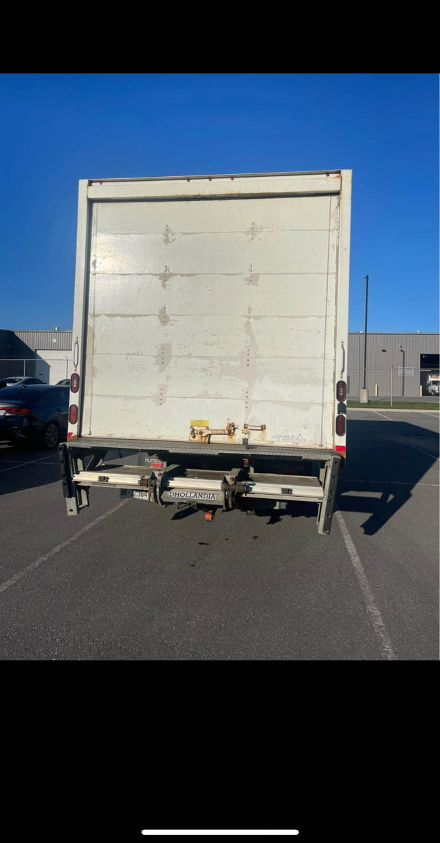 Isuzu NPR 2018 in Heavy Trucks in Belleville - Image 3