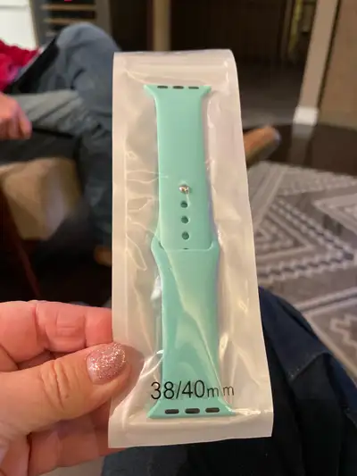 New in package Fitbit watch band Size small/medium Colour aqua