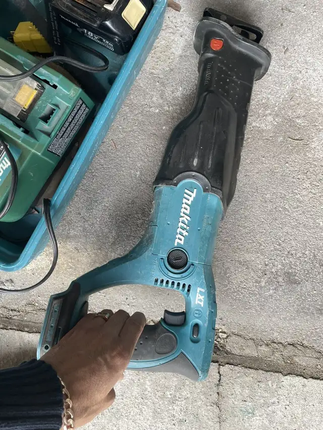 4 Piece Makita cordless Tool set in Power Tools in Mississauga / Peel Region - Image 3