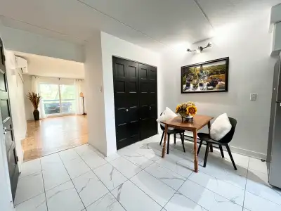 Top floor spacious 2 bedrooms 4 1/2 apartment, Chomedey Laval