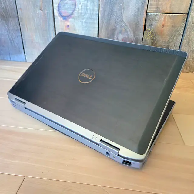 Laptop Dell Latitude | Intel i5 | 8 Gb RAM | 128 Gb SSD in Laptops in Laval / North Shore - Image 11