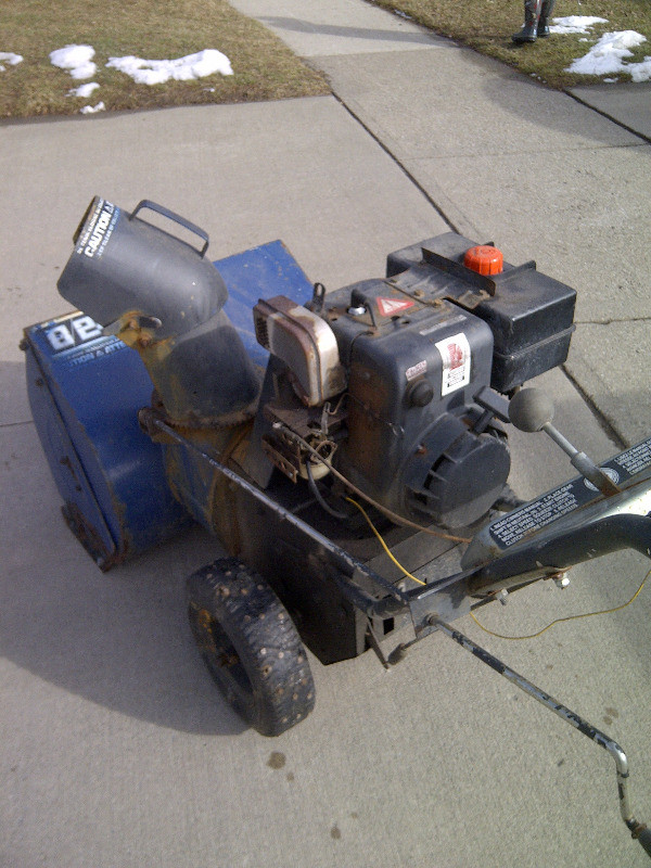 Heavy Duty Snowblower in Snowblowers in St. Catharines - Image 3
