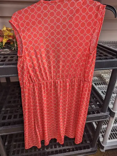 New wrap around or top Banana Republic extra sm, View more