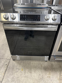 SAMSUNG Electric, glass cook top, slide in stove 