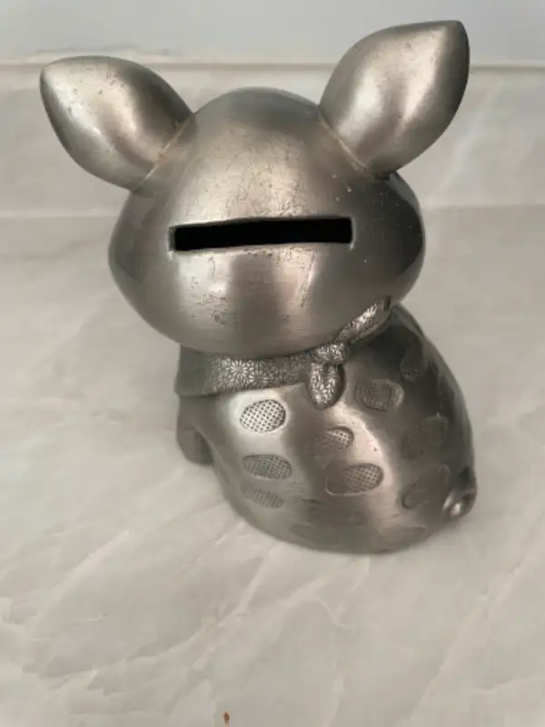 Silver Piggy bank in Other in Belleville - Image 3