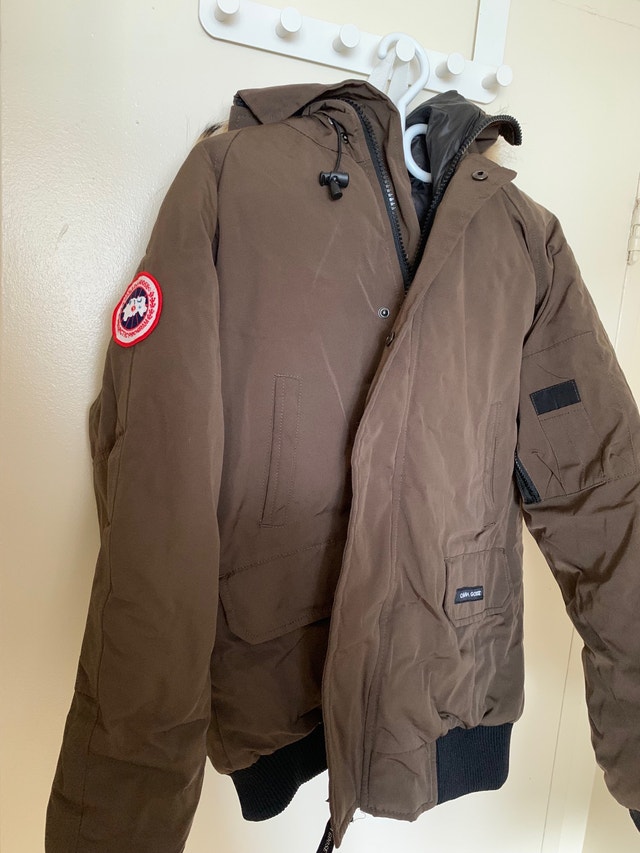 Brand New Canada Goose Winter Jacket Bomber Men's Ottawa Kijiji
