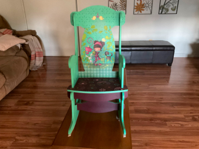 Chaise berçante pour enfant dans Articles multiples  à Saint-Hyacinthe