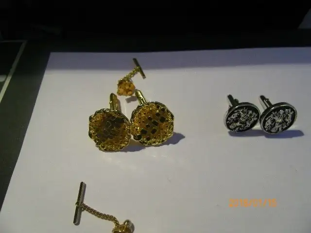 Cufflinks and tie tacks in Jewellery & Watches in Markham / York Region - Image 7