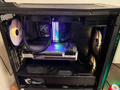 PC Info Processor: Intel Core i7-12700K RAM: 32GB Graphics card: GeForce RTX 3080 (10GB) Storage: 46...