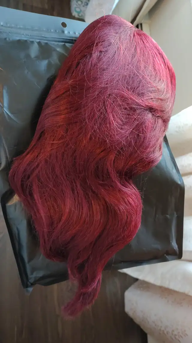 Women's dark burgundy wig in Women's - Other in City of Halifax - Image 2