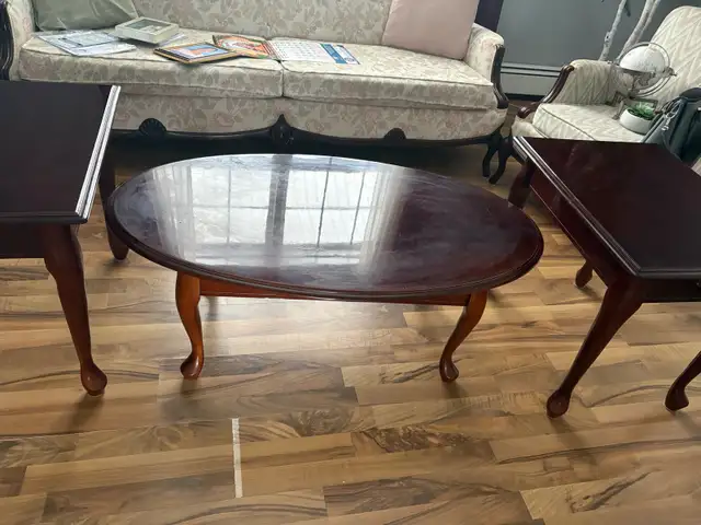 coffee table, end table and console matching set in Coffee Tables in Charlottetown - Image 5