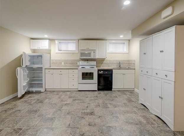 Basement Suite Available Oct 1st 5