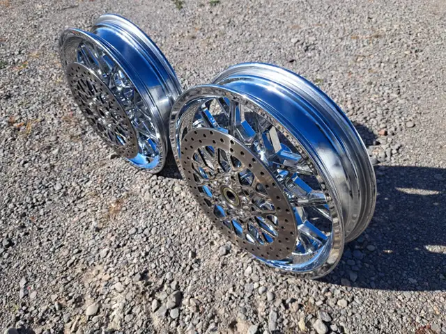 Cast aluminum wheels for Harley-Davidson Heritage in Street, Cruisers & Choppers in Oshawa / Durham Region - Image 5