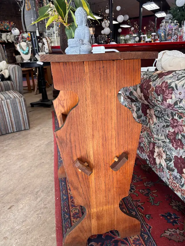 Vintage Solid Wood Side Table in Other Tables in Thunder Bay - Image 5