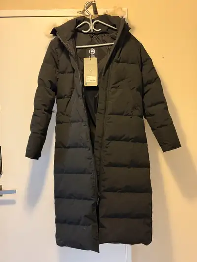 Bought the wrong size for my mother and unfortunately I can’t return this jacket as it’s been past 3...