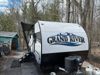 2022 Grand River Travel Trailer 26.9’