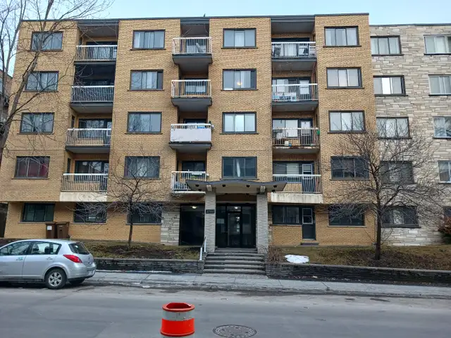 3 1/2, Côte-des-Neiges, 1130$/mois, chauffage inclus